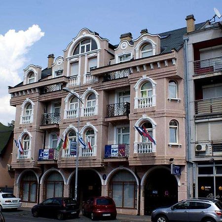 Vila Ile De France Nowy Sad Zewnętrze zdjęcie